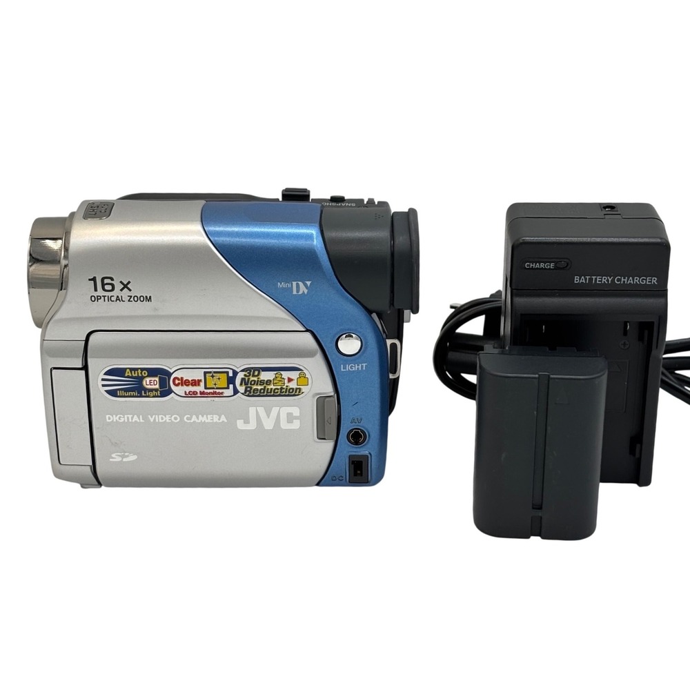 JVC GR-D72U MiniDV Digital Video Camera Camcorder 16x Optical Zoom Silver Blue